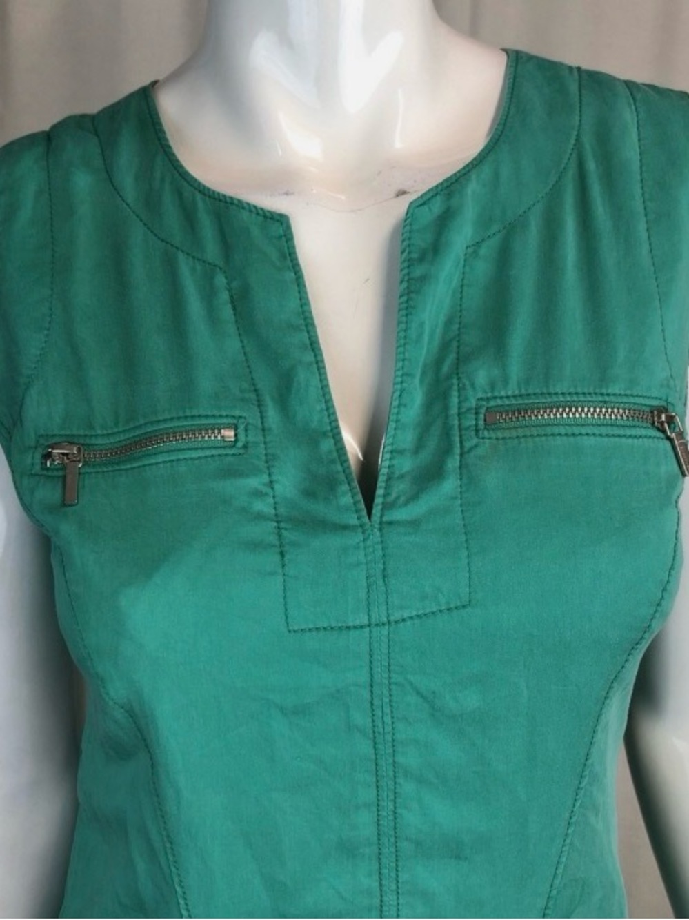 Bebe Green Sleeveless Cargo Pocket Sheath Mini Dress - Picture 4 of 6